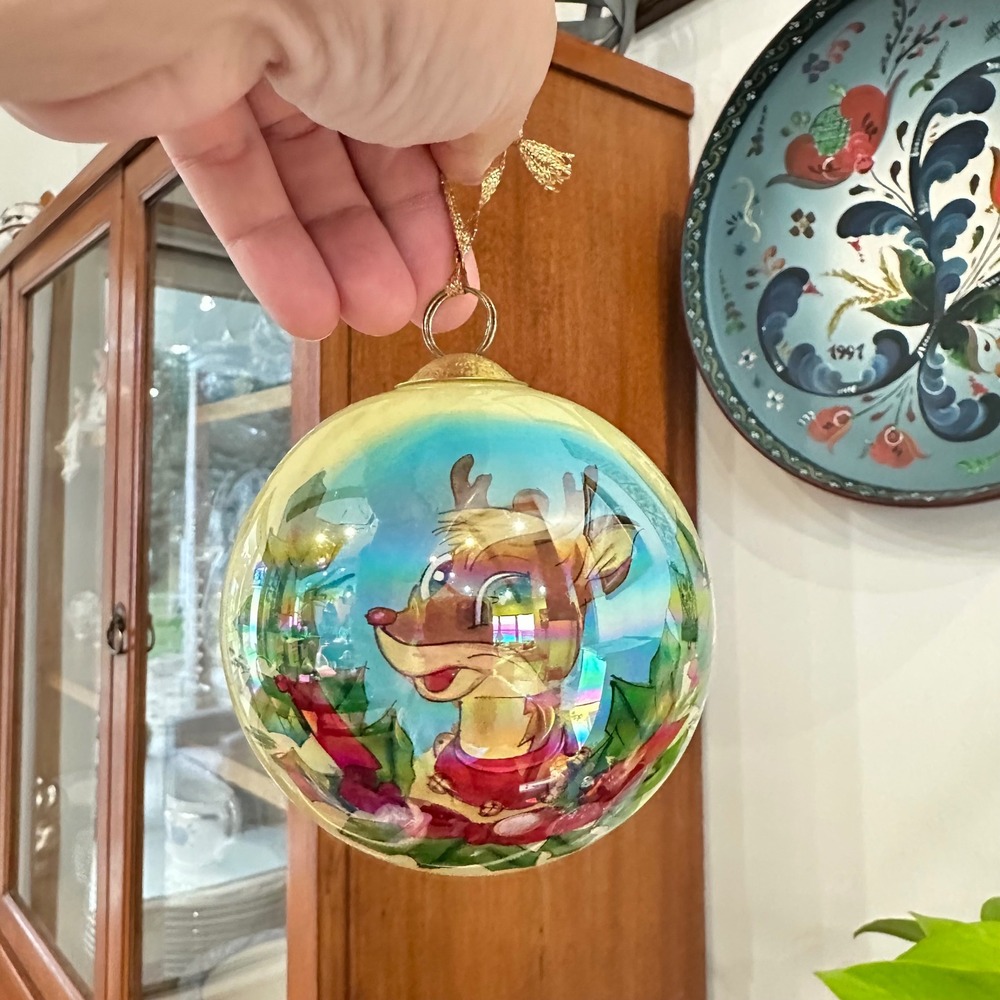 JCPenney 1999 Christmas Collectibles Iridescent Reindeer Glass Ball Ornament Box
